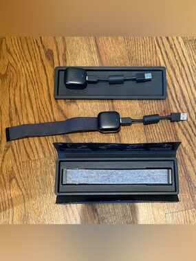 WHOOP 4.0 Charger & Band Set in Black and Gray